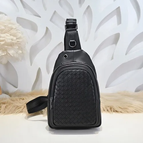 All categories 💚 Top version men’s bags 💚 BV 2024 new BV chest bag